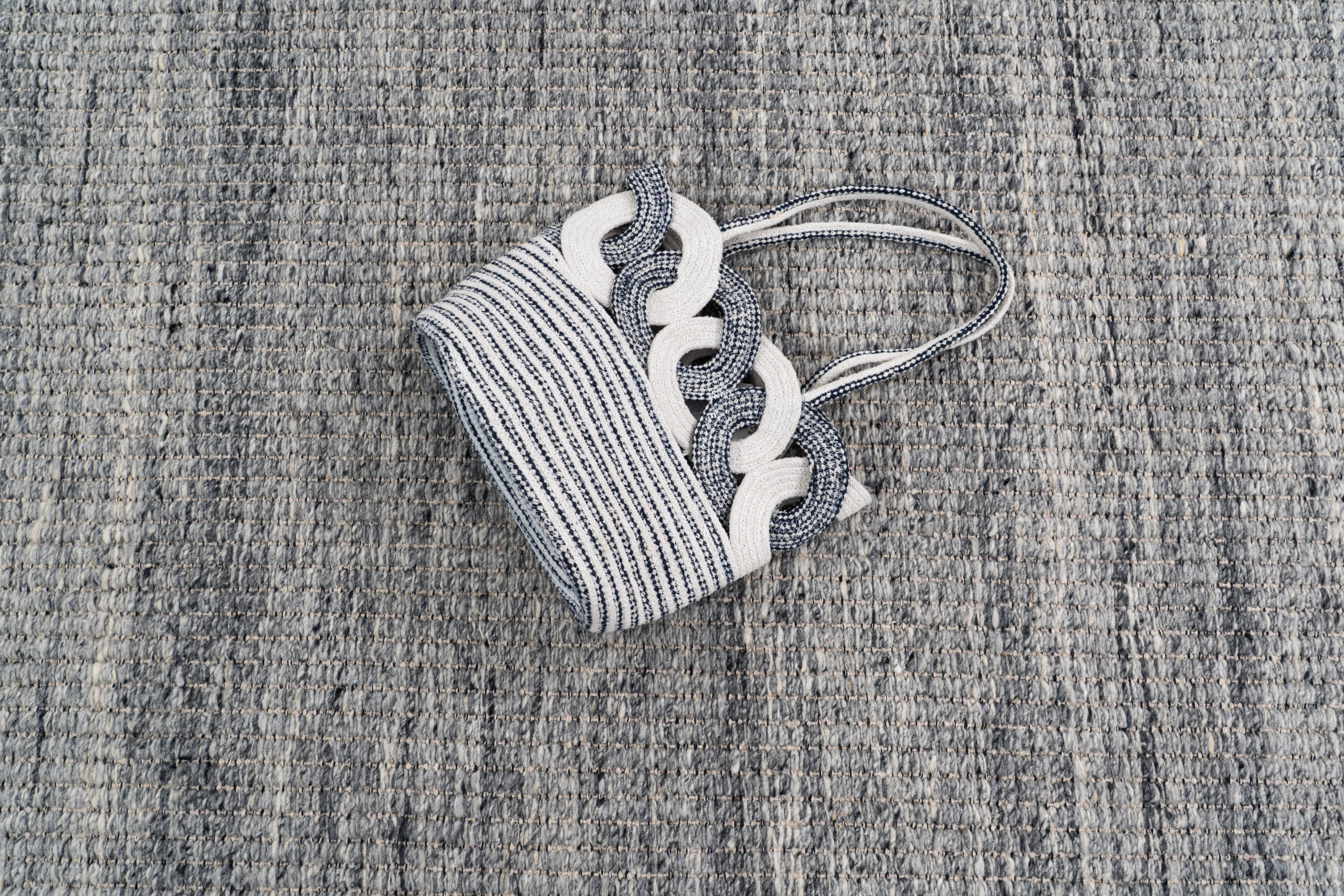 A-6256 GREY - Image 4